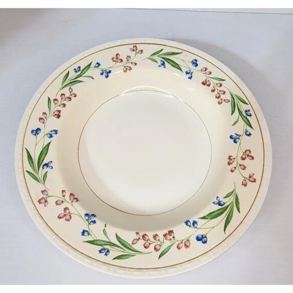 VTG Homer Laughlin Georgian Eggshell Wide Rim Soup Cereal Round 8.25